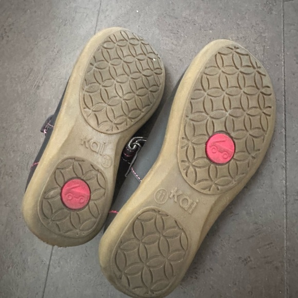 See Kai Run Mary Janes - Toddler size 11 - Picture 5 of 7